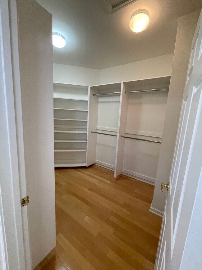 Building Photo - BEAUTIFUL DEL WEBB 55+ ADULT COMMUNITY TAH...