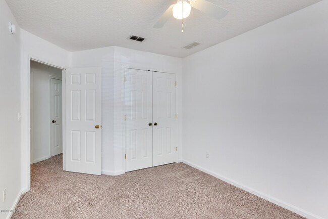Building Photo - 8614 Derry Dr
