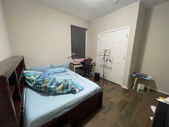 Building Photo - 15200 Wallaby Wy