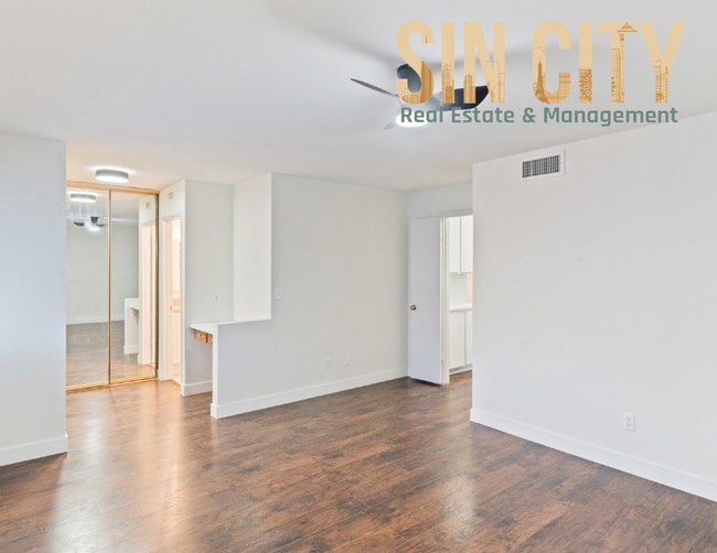 Building Photo - 2366 Aqua Vista Ave