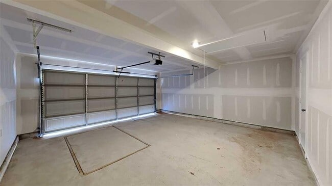 Building Photo - 6132 Holm Oak Rd