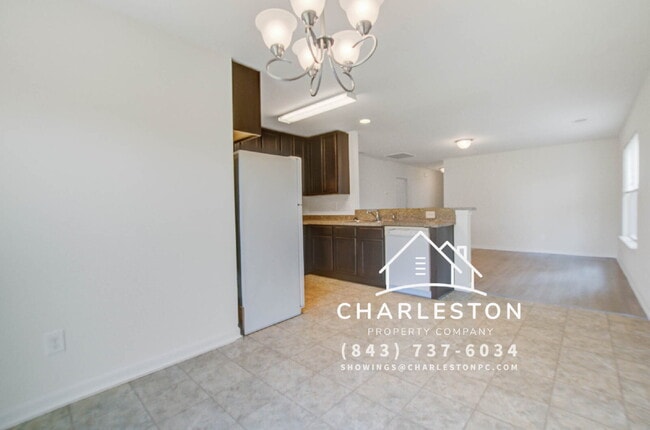 Building Photo - 183 Brittondale Rd