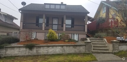 Building Photo - R and B Properties
