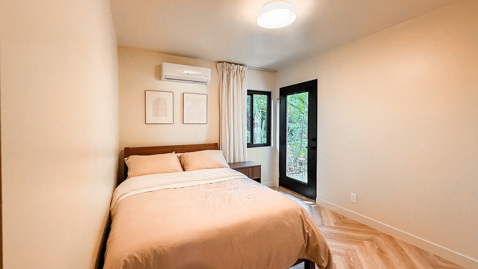 Building Photo - 5323 Monterey Rd