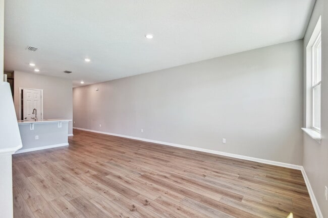 Building Photo - 9798 Fiddleback Ln