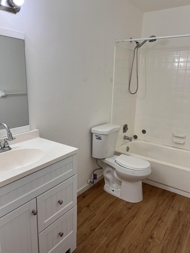 Building Photo - 9596 Richmond Cir