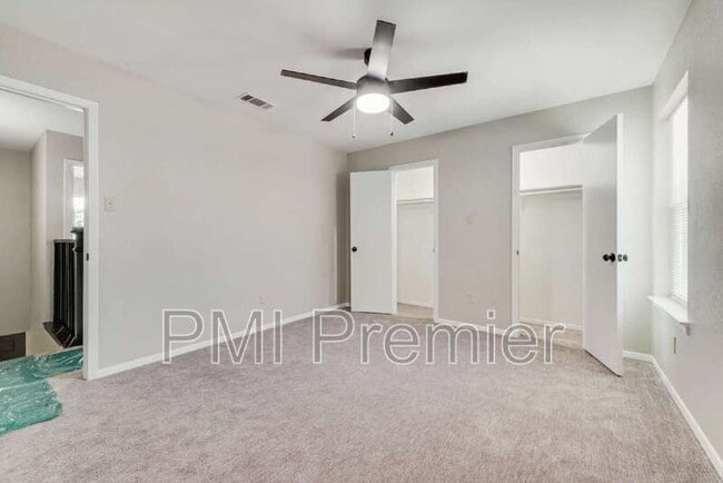 Building Photo - 105 Wildwood Ct