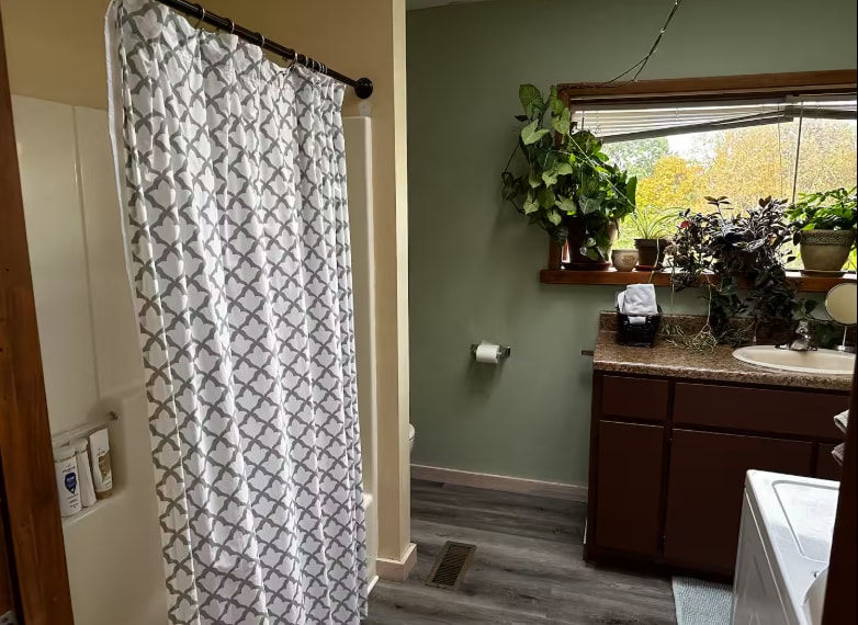 Building Photo - 13530 Scatter Ridge Rd