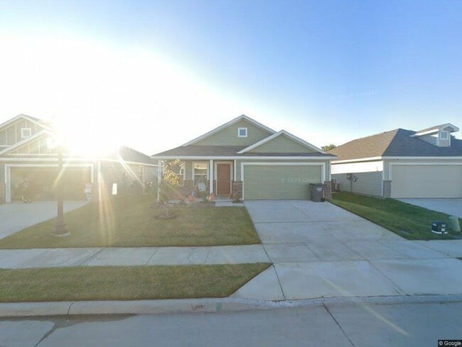 Primary Photo - 5832 Cherry Holw Wy