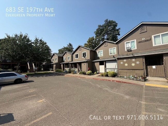 Building Photo - 683 SE 197th Ave
