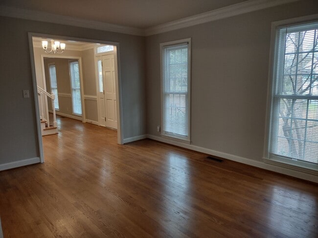 Building Photo - Move-In ready Home located in the Winterbr...