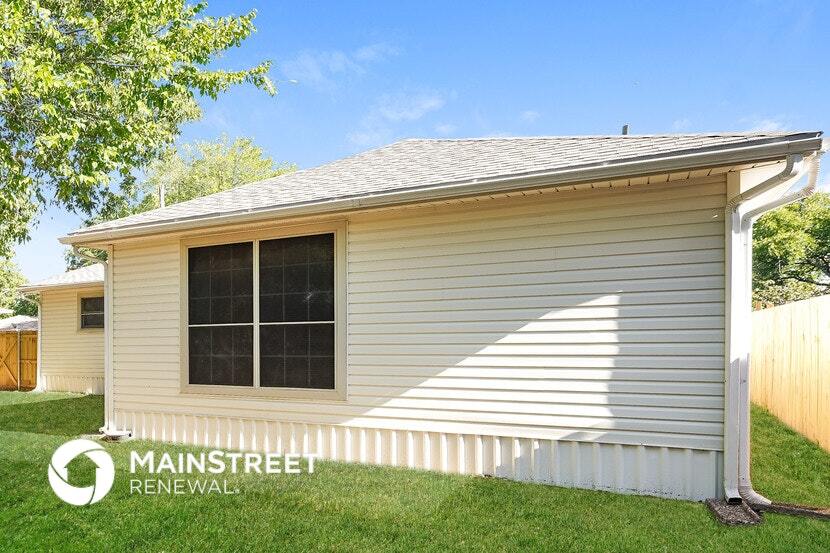 Building Photo - 102 E Barton St