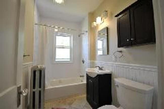 Building Photo - AVAILABLE SEPTEMBER 1ST - Huge, Beautiful, Fully Renovated Brighton / Oak Sq 4 Bed/2 bath.  NO BR...
