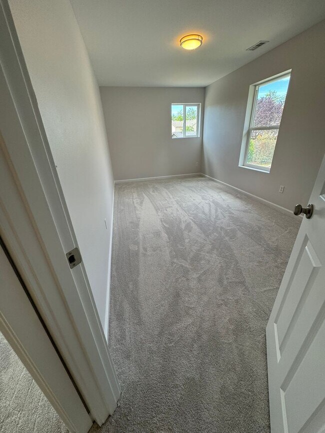Building Photo - 4bd/3ba Snoqualmie House