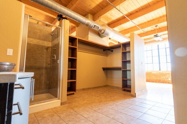 Building Photo - Large One Bedroom One and half bath Loft A...