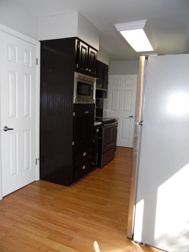 Building Photo - 7001 Windsor Blvd