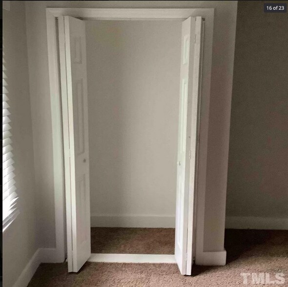 Building Photo - 706 S Washington Ave