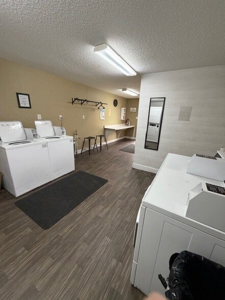 Building Photo - 5123 Ryan Rd