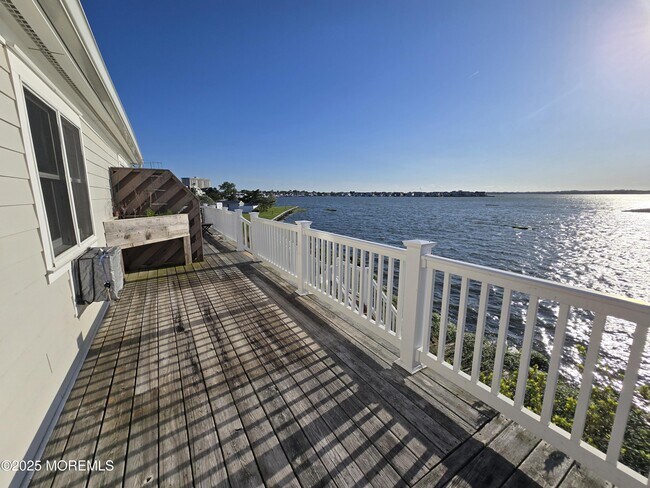 Building Photo - 100 Seaview Ave