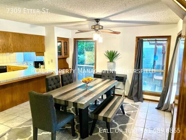 Building Photo - 7309 Etter St