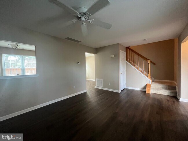 Building Photo - 174 Birch Hollow Dr