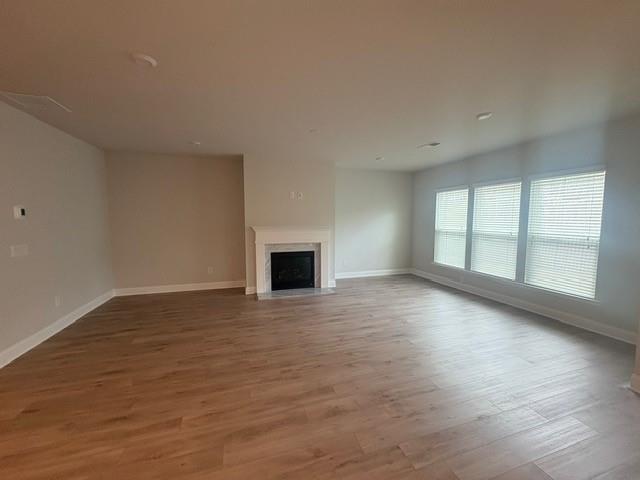 Building Photo - 5030 Sierra Creek Dr NE