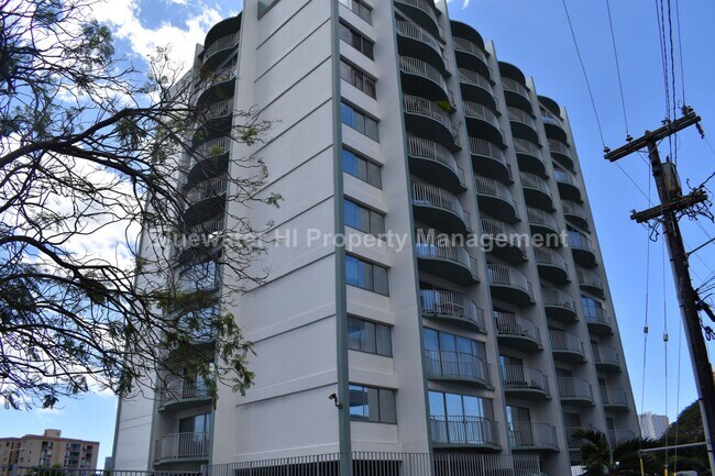 Building Photo - 710 Lunalilo St