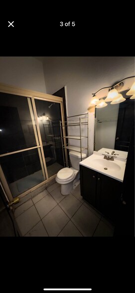 Bathroom - 505 Atlanta Dr