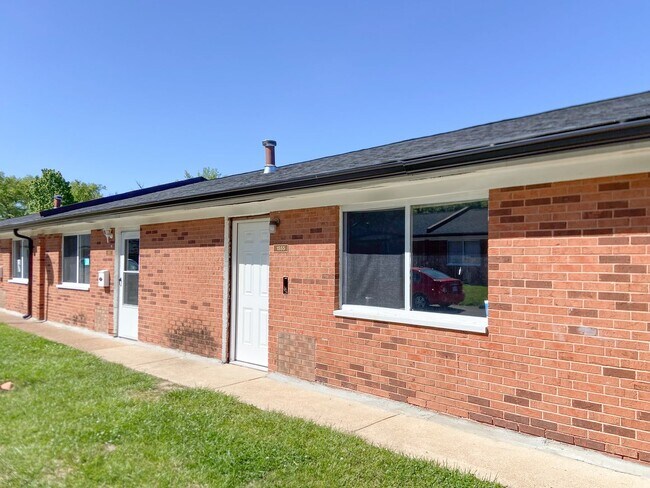 Building Photo - 1585 Leonaire Ct