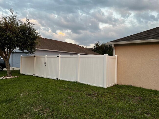 Building Photo - 3460 Bellericay Ln