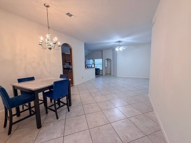 Building Photo - 8027 Daylilly Creek Dr