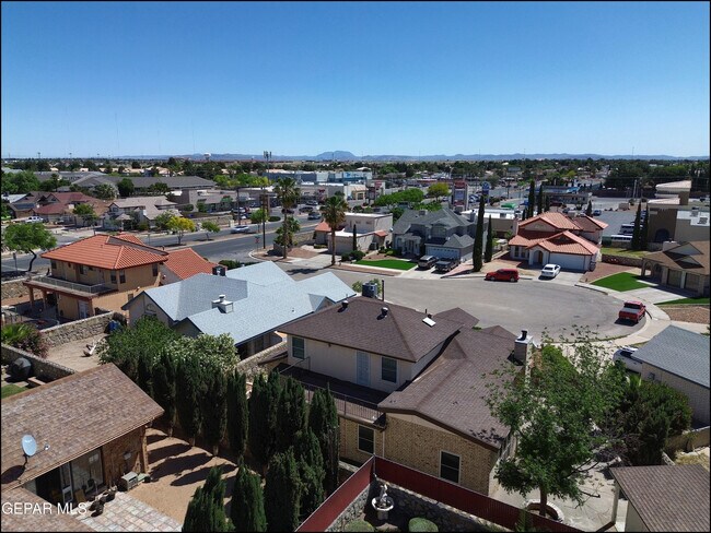 Building Photo - 1857 Ralph Janes Pl