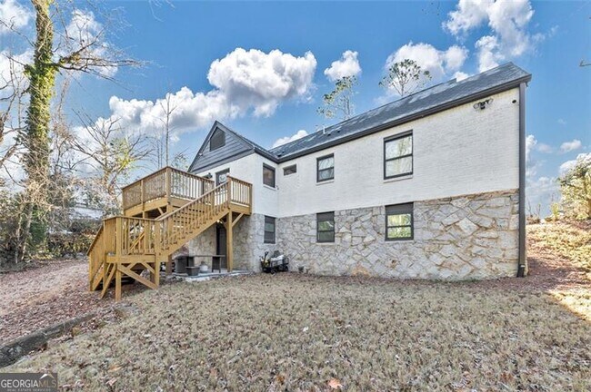 Building Photo - 1571 Blvd Lorraine SW