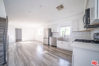 Building Photo - 5746 Elmer Ave