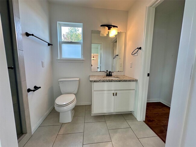 Building Photo - 4322 Chapman St