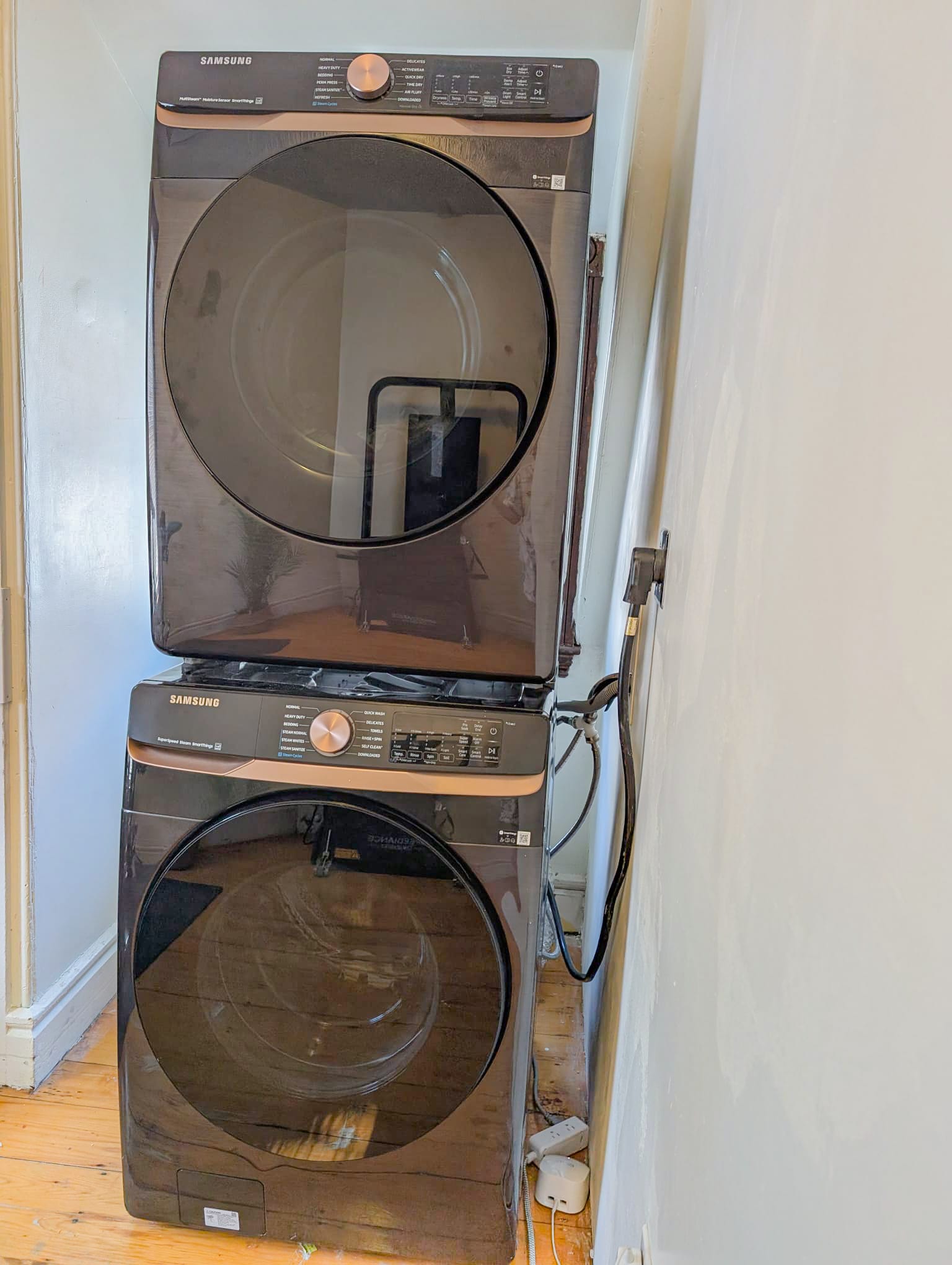 Building Photo - 15 Rosseter St