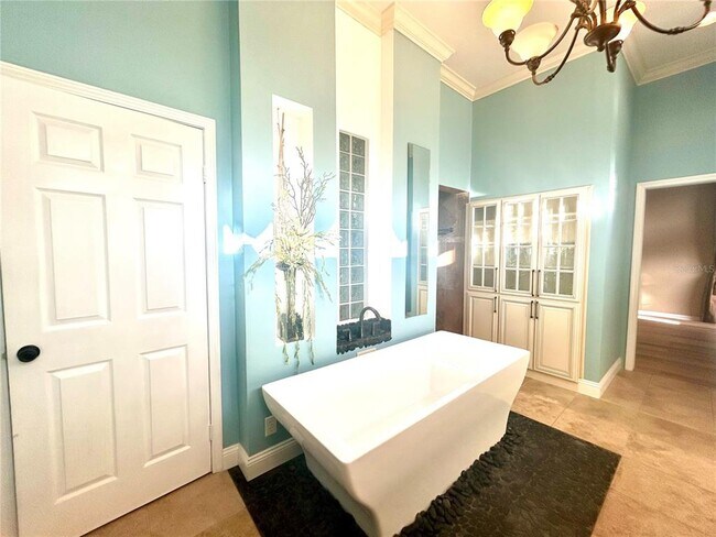 Building Photo - 10662 Crystal Springs Ct