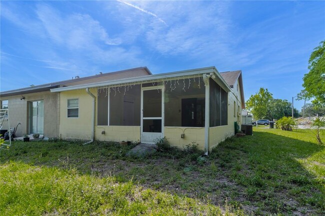Building Photo - 3352 Netherwood Dr