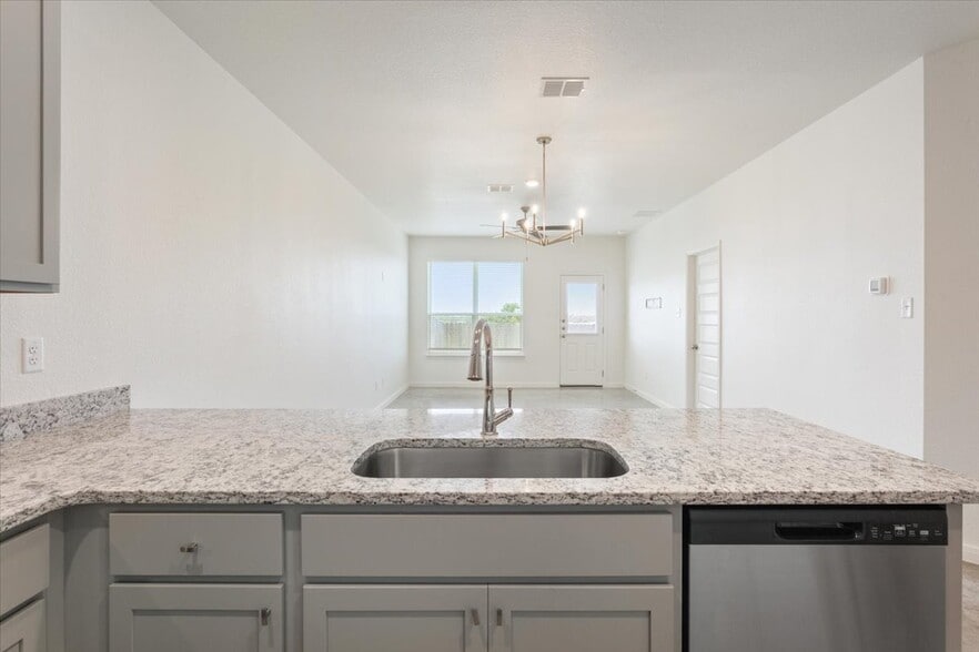 Building Photo - 2921 Quail Rdg Ln