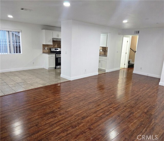 Building Photo - 5015 Halldale Ave