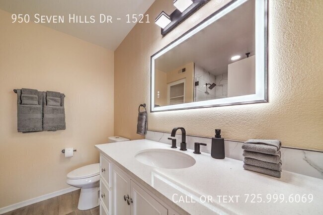 Building Photo - 950 Seven Hills Dr