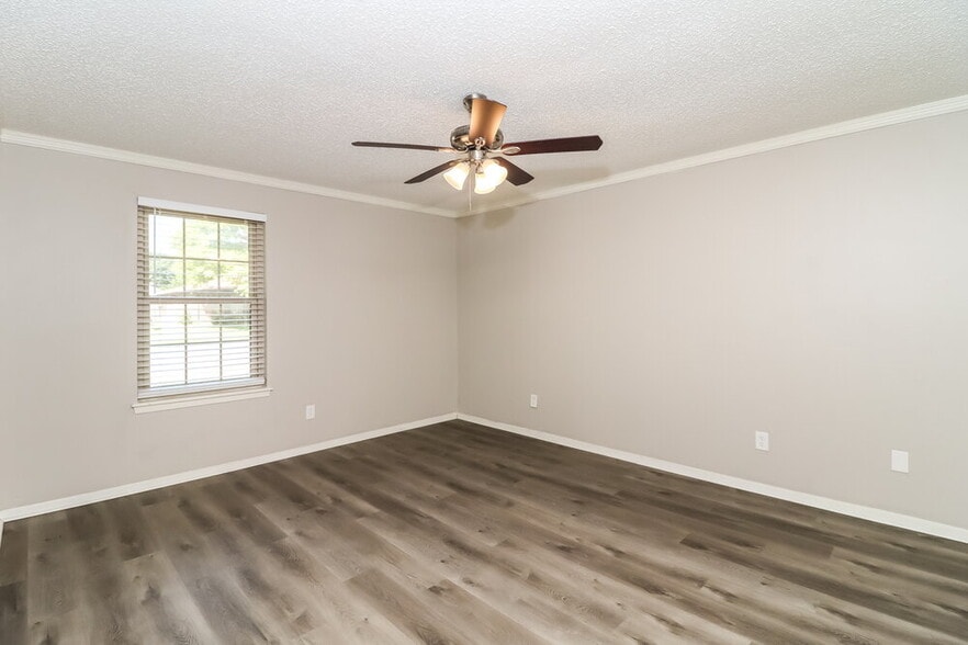 Building Photo - 508 Berkshire Ct