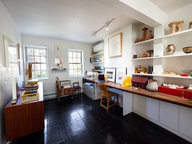 Building Photo - 214 Third St