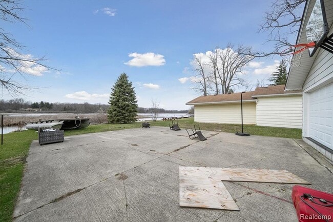 Building Photo - 4071 Homestead Dr