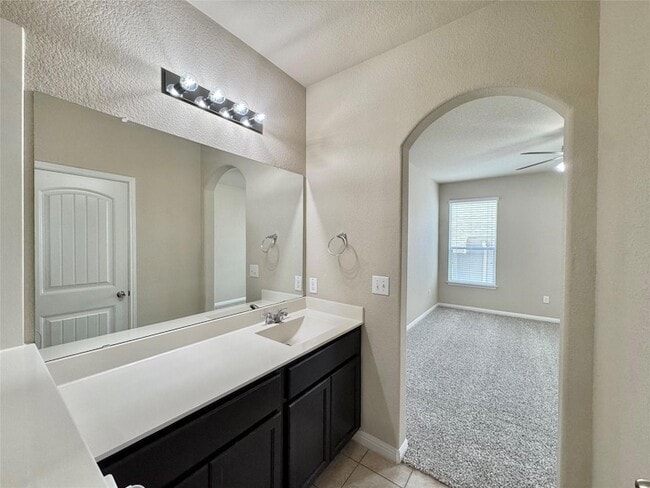 Building Photo - 401 Katmai Cir