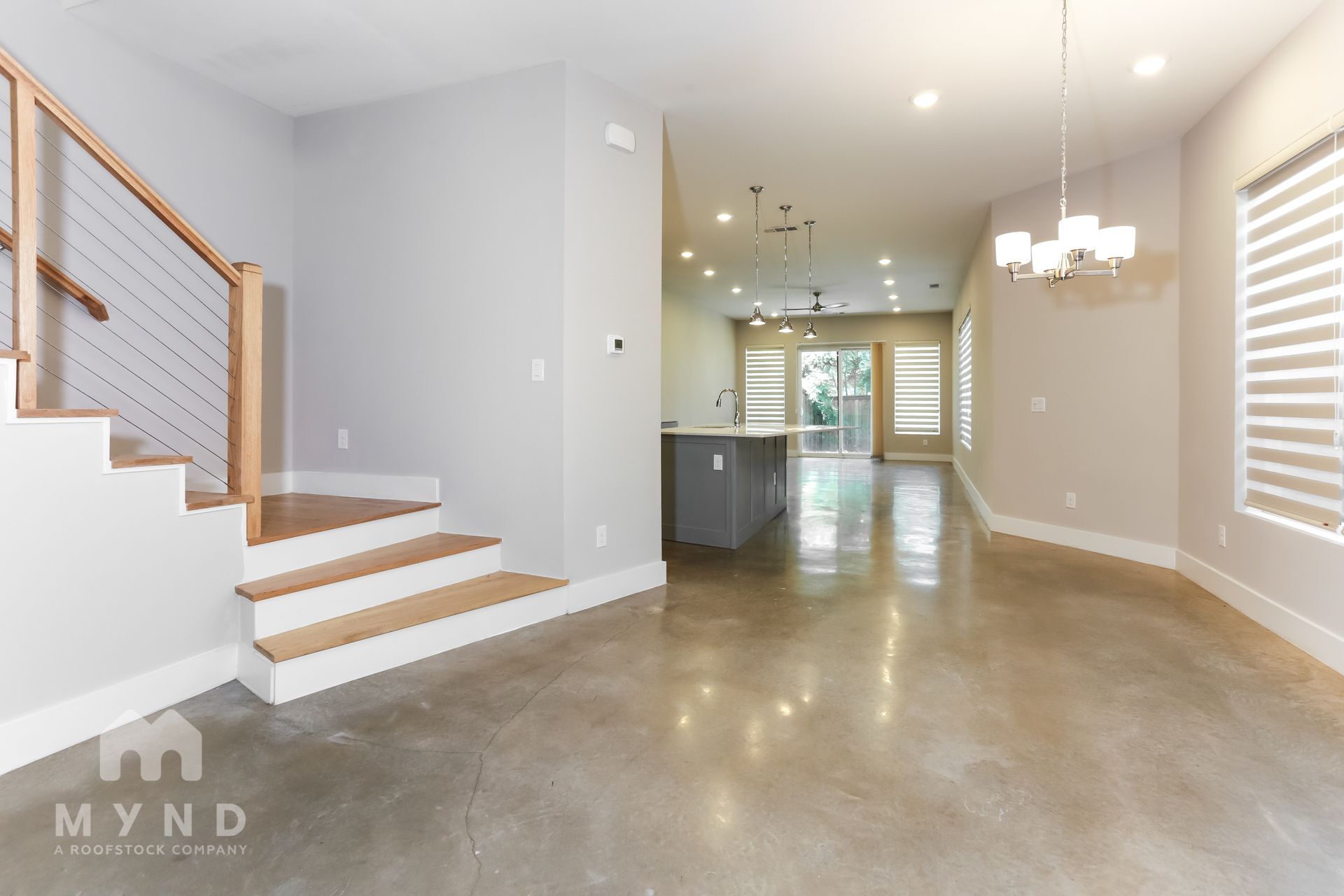 Building Photo - 2345 Vagas St