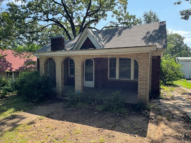 Primary Photo - Contact Chad Taylor 501-231-7612