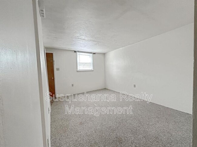 Building Photo - 2 Arwin Dr