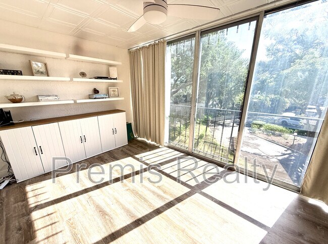 Building Photo - 90 S Highland Ave