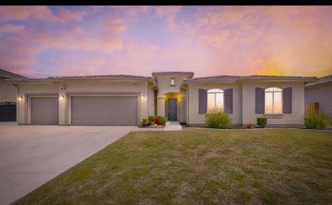 Building Photo - 9200 Rancho Viejo Dr